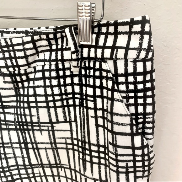 New AVA & VIV Abstract Print Cropped Pants Black & White Cotton Stretch Size 14W - Picture 6 of 12